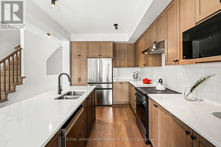 29540688/14-academie-street/embrun/russell/ontario/K0A1W0_14