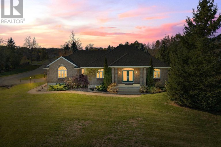 29058156/1040-misty-morning-lane/greely/ottawa/ontario/K4P1P8_2