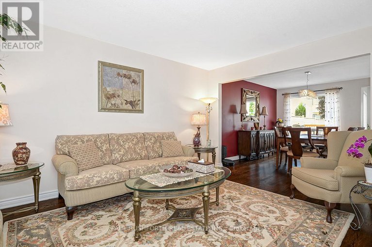 28384020/76-chickasaw-crescent/bridlewood/ottawa/ontario/K2M1M7_7