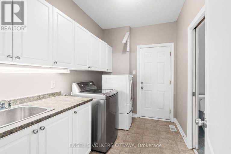 28760668/98-anfield-crescent-e/barrhaven-east/ottawa/ontario/K2G7B7_15