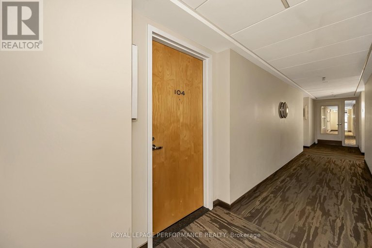 29461284/104-300a-lett-street/west-centre-town/ottawa/ontario/K1R0A8_5