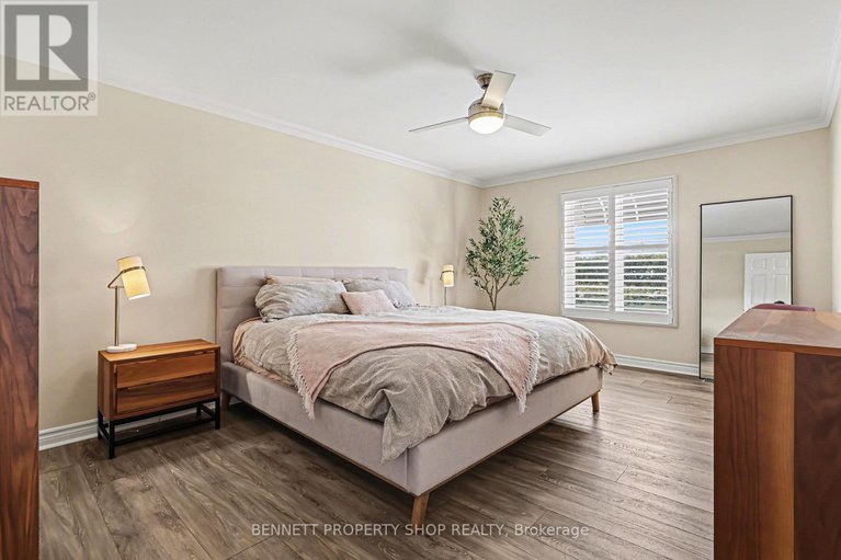 29404240/216-macdougall-street/village-of-russell/russell/ontario/K4R1A5_17