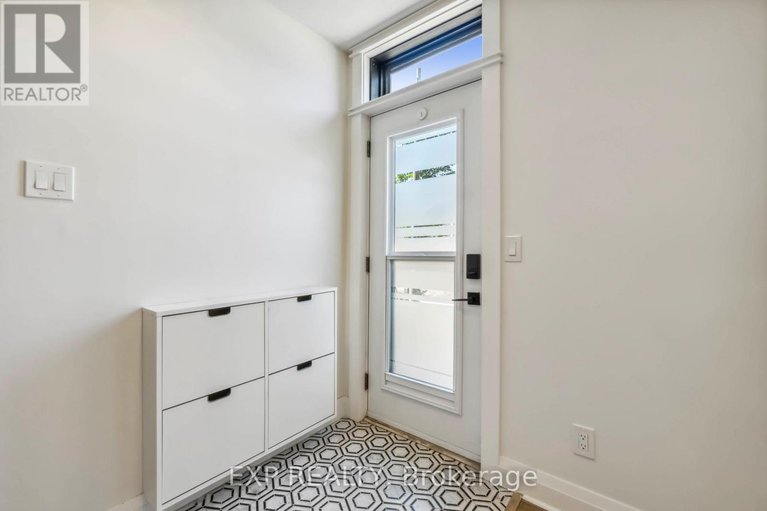 28512721/8-orangeville-street/west-centre-town/ottawa/ontario/K1S3C8_5