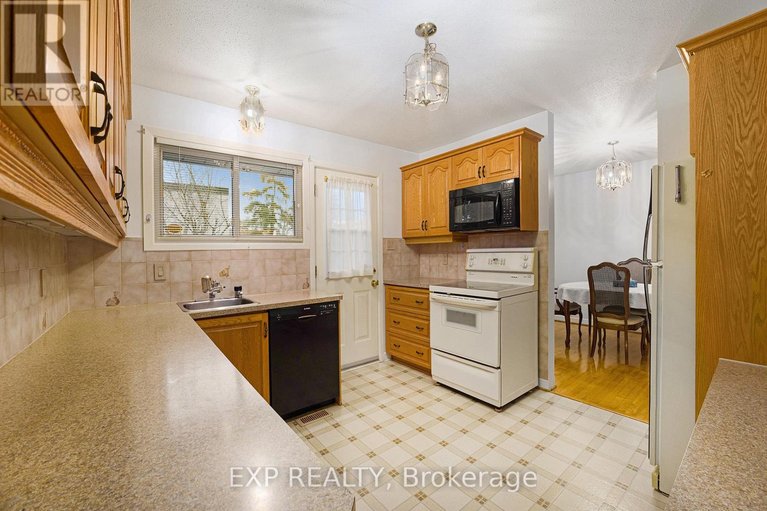 29565523/41-wigan-drive/borden-farmstewart-farmcarleton-heightsparkwood-hills/ottawa/ontario/K2E6K9_12