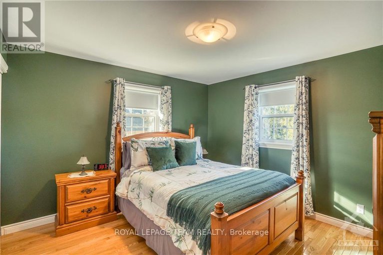 27581108/6443-martin-street/blakeneyalmonte/almonte/ontario/K0A1A0_12