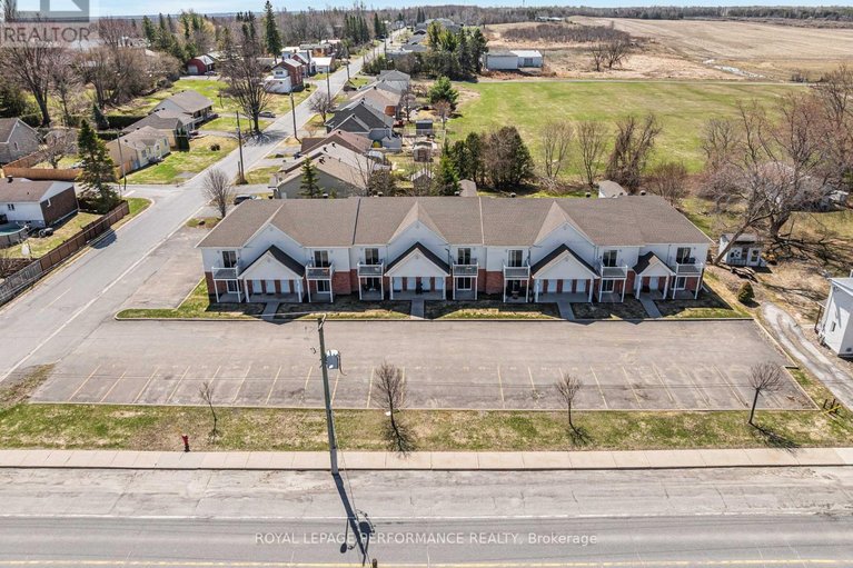 29664690/4-16-pendleton-street/vankleek-hill/champlain/ontario/K0B1R0_28