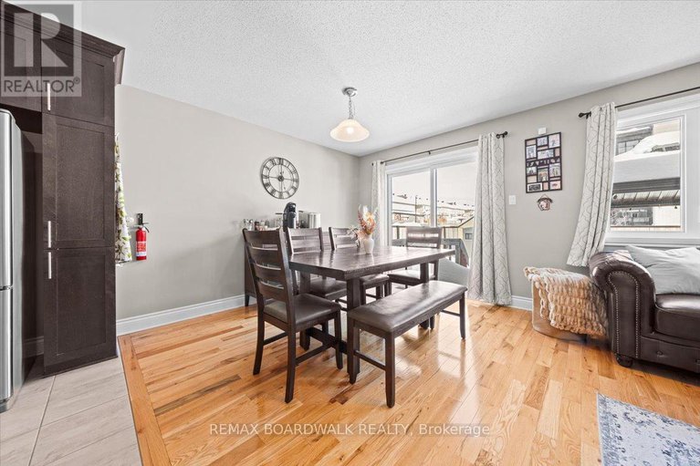 29414460/2424-marble-crescent/town-of-rockland/clarence-rockland/ontario/K4K1P6_15