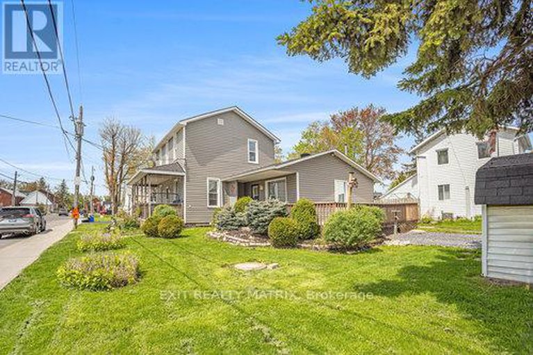28312365/203-castor-street/village-of-russell/russell/ontario/K4R1C7_23