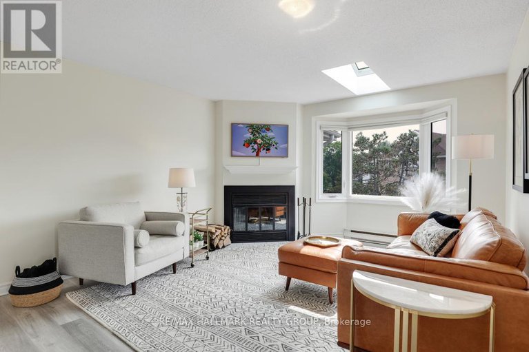 28435230/8-3-stonebank-crescent/westcliffe-estates/ottawa/ontario/K2H9M2_18