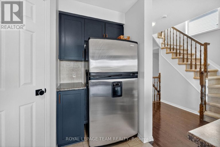 29615070/216-trail-side-circle/springridgeeast-village/ottawa/ontario/K4A5B5_20