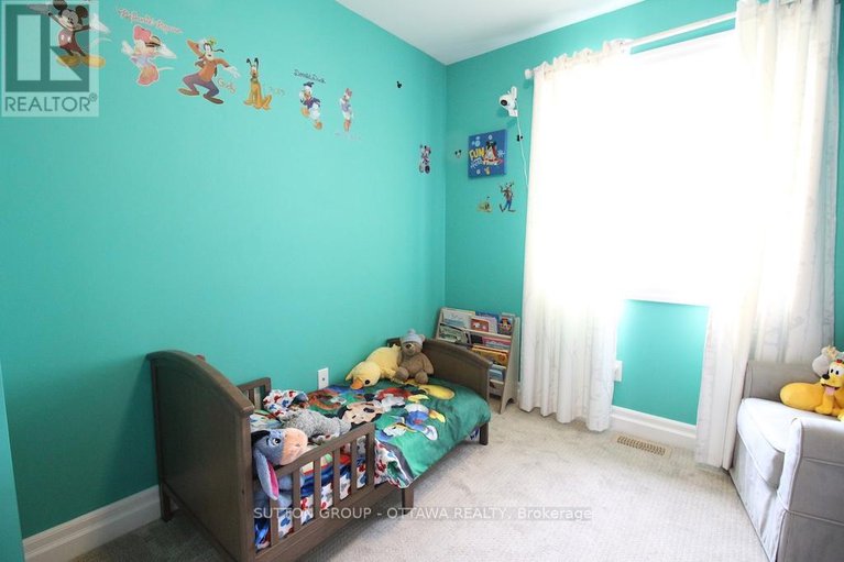 29396023/303-rue-de-l-etang-street/town-of-rockland/clarence-rockland/ontario/K4K0K1_23