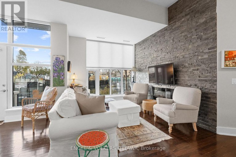 29084366/102-75-cleary-avenue/woodroffe/ottawa/ontario/K2A1R8_11