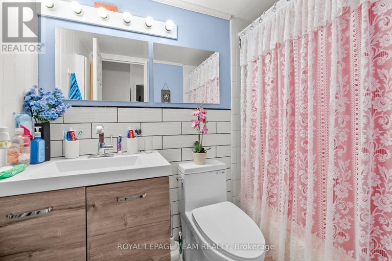28377334/1607-158b-mcarthur-avenue/vanier/ottawa/ontario/K1L8C9_13