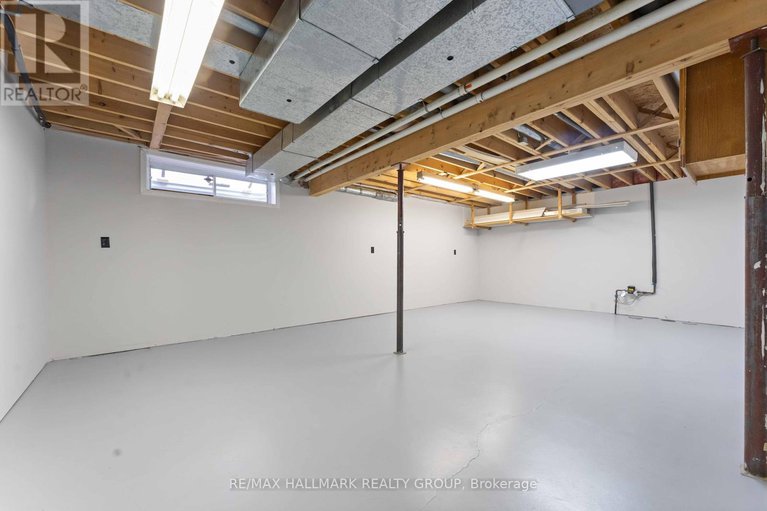 28946187/647-apollo-way/fallingbrookpineridge/ottawa/ontario/K4A1T2_38