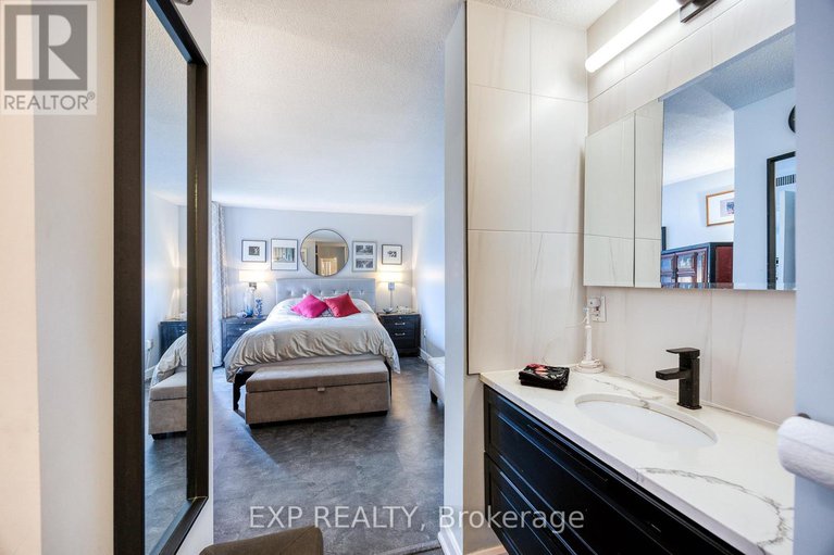 28659756/1003-373-laurier-avenue-e/sandy-hill/ottawa/ontario/K1N8X6_33