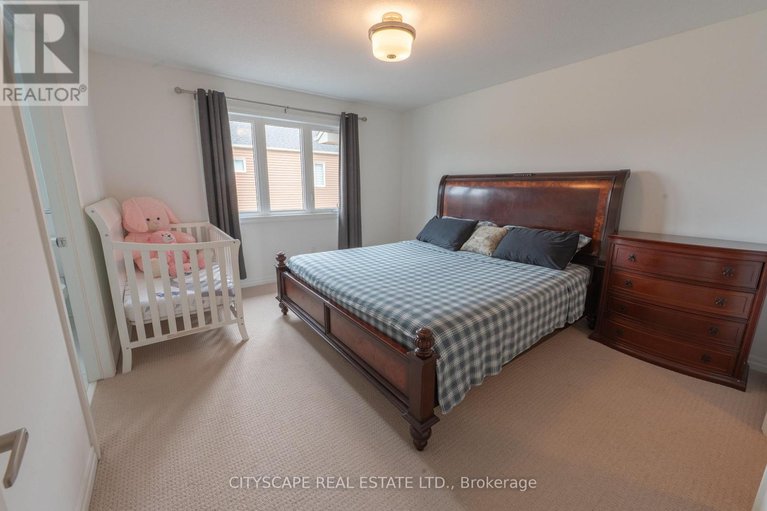 28681279/174-joshua-street/mer-bleuebradley-estatesanderson-park/ottawa/ontario/K1W0A3_35
