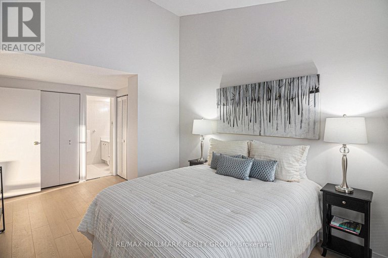 28970396/ph1-158c-mcarthur-avenue/vanier/ottawa/ontario/K1L8E7_15