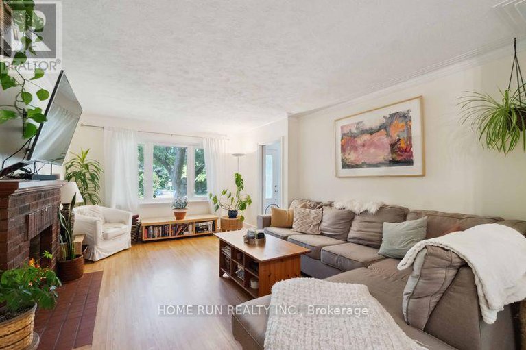 28631662/1617-dorion-avenue/riverview-park/ottawa/ontario/K1G0J7_10