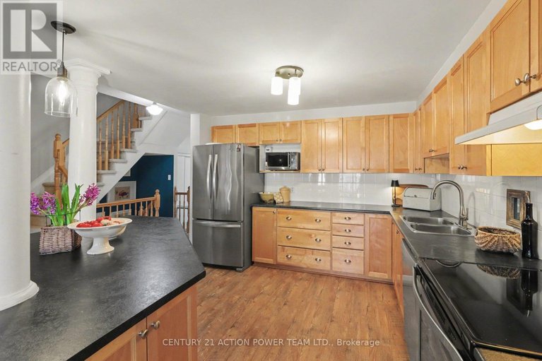 29653715/105-destiny-private/fallingbrookgardenway-south/ottawa/ontario/K4A0K6_15