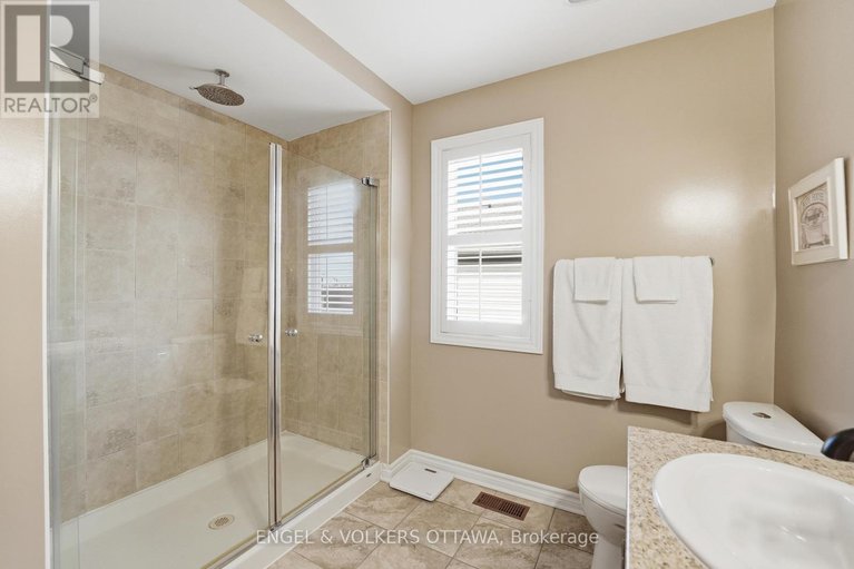 29663476/127-beatrice-drive/longfields/ottawa/ontario/K2J5A4_30