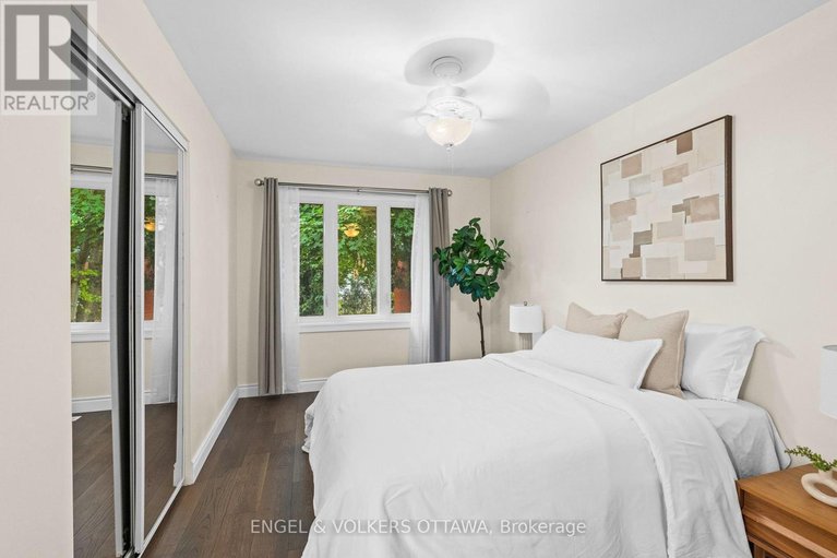 28805292/1941-haig-drive/elmvale-acres/ottawa/ontario/K1G2J9_11