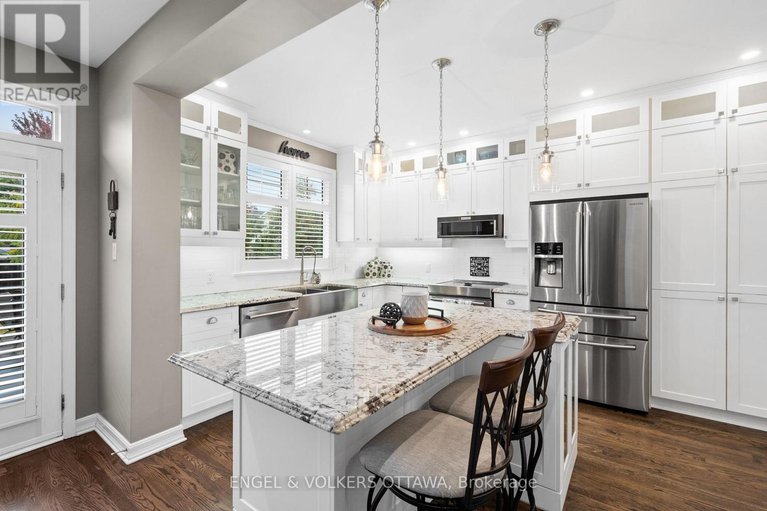 28926849/511-erinwoods-circle/stonebridge/ottawa/ontario/K2J5M5_9