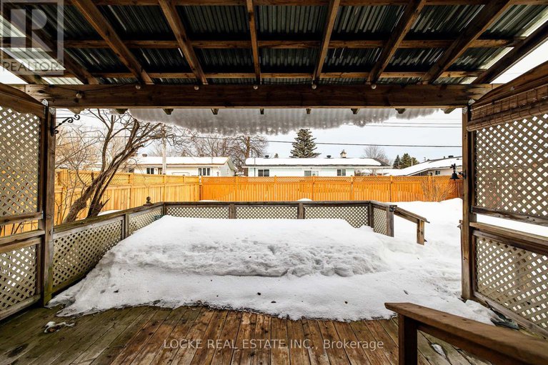 29431769/279-hoylake-crescent/bilberry-creekqueenswood-heights/ottawa/ontario/K1E1M1_35