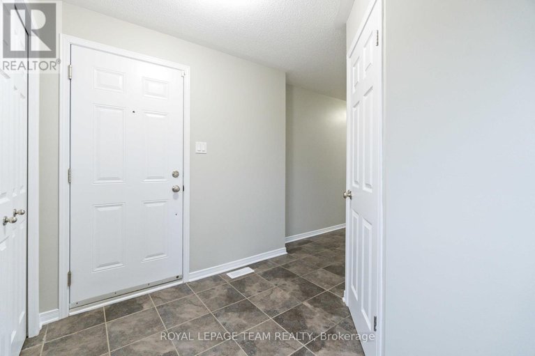 28826087/259-fir-lane/kemptville/north-grenville/ontario/K0G1J0_5
