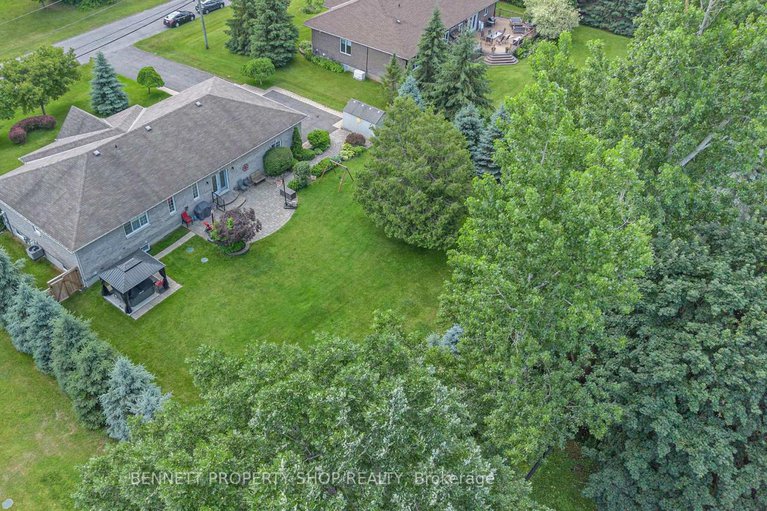 28526426/6535-empire-grove-street/greely/ottawa/ontario/K4P1G6_32