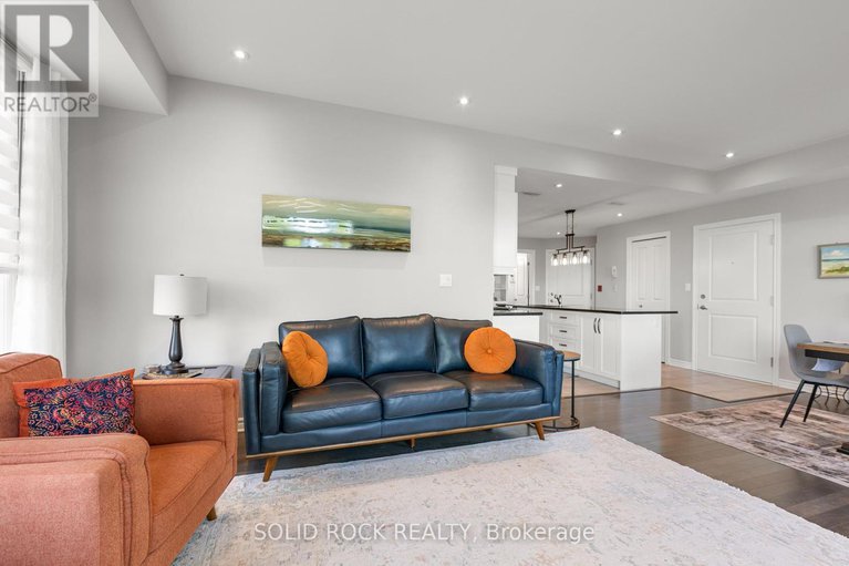 28860399/4-60-prestige-circle/chatelaine-village/ottawa/ontario/K4A0Y1_22