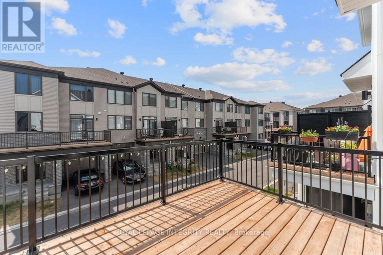 28815932/911-nova-private/half-moon-bay/ottawa/ontario/K2J7B3_25