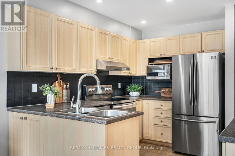 29166740/2025-boisfranc-circle/avalon-east/ottawa/ontario/K4A4Z6_15