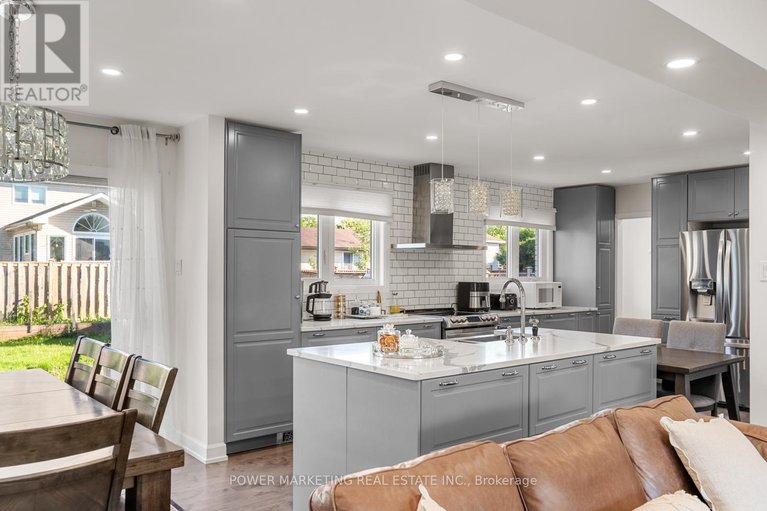 28389026/2714-hickson-crescent/redwood-park/ottawa/ontario/K2H6Y6_17
