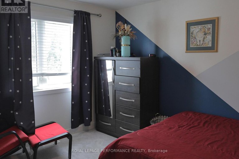 29674697/609-robert-street/town-of-rockland/clarence-rockland/ontario/K4K1E8_16