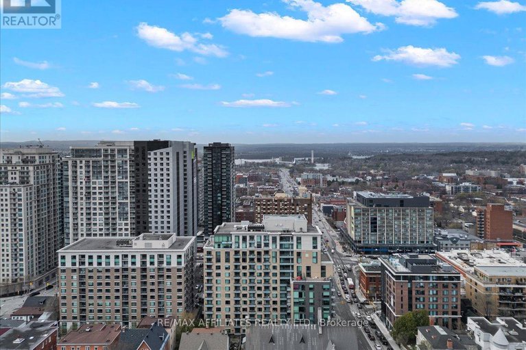 28450553/303-238-besserer-street/sandy-hill/ottawa/ontario/K1N6B1_38