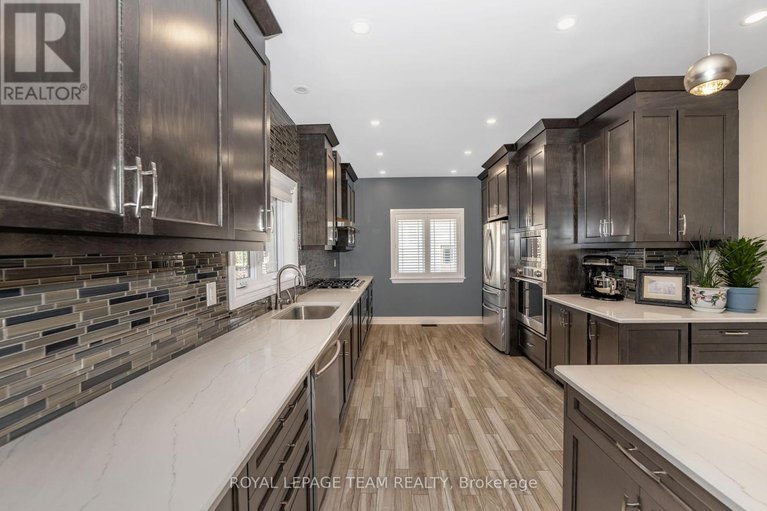 28801638/1426-spartan-grove-street/greely/ottawa/ontario/K4P1R6_16