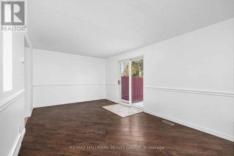 29173642/c-1458-heatherington-road/heron-gateindustrial-park/ottawa/ontario/K1V6S1_15