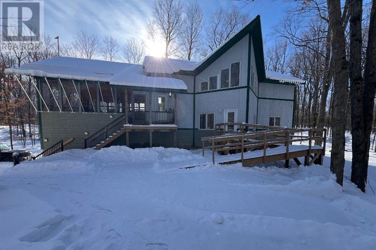 29330418/5149-carp-road/fitzroy-ward-south-east/ottawa/ontario/K0A2H0_1