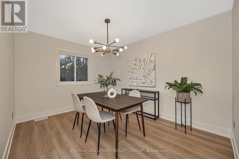 29051310/698-malibu-terrace/courtland-park/ottawa/ontario/K2C3T8_11