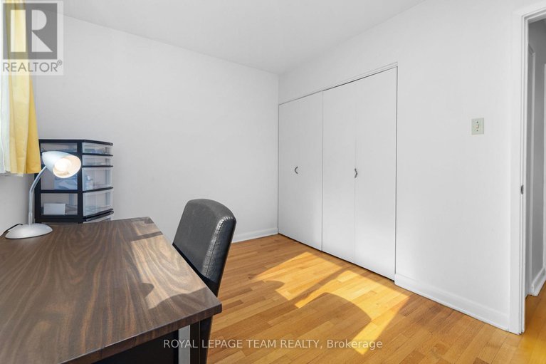 29135223/30-ellery-crescent/lynwood-village/ottawa/ontario/K2H6M6_24