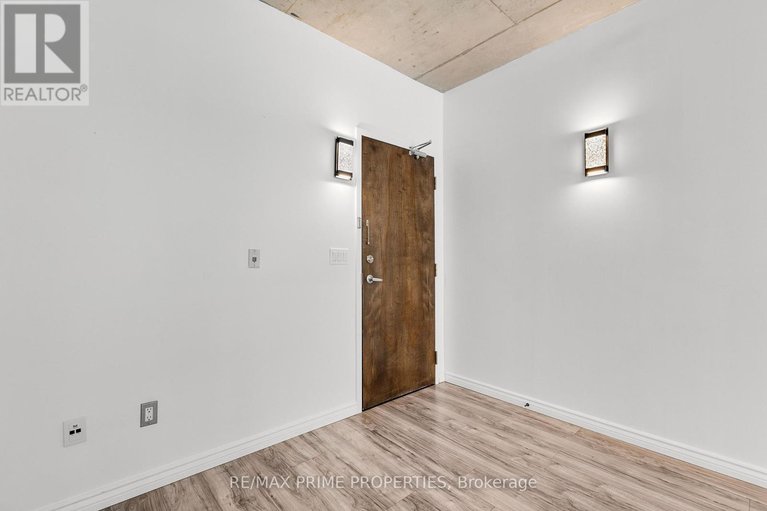 29354072/311-383-cumberland-street/lower-townbyward-market/ottawa/ontario/K1N1J7_3