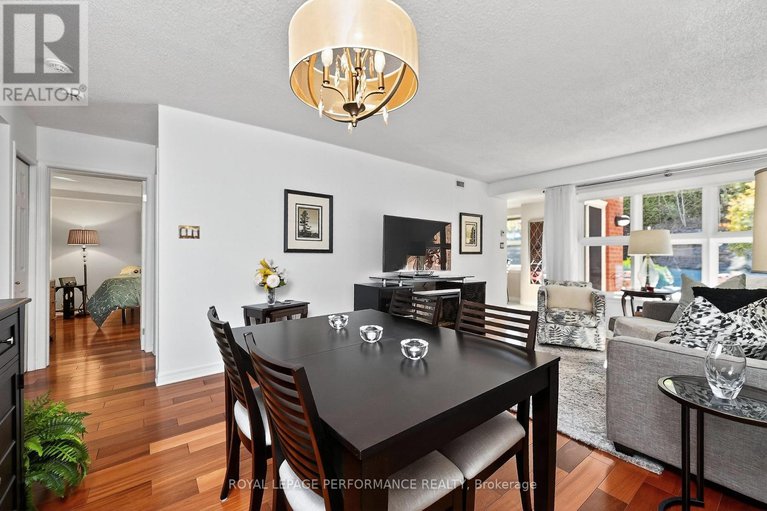 28999707/203-120-darlington-private/hunt-clubwestern-community/ottawa/ontario/K1V0X5_15