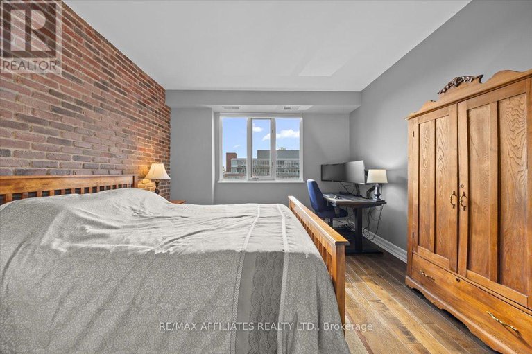 28976814/ph804-320-mcleod-street/ottawa-centre/ottawa/ontario/K2P1A3_21