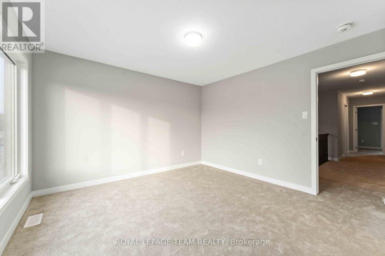 28156598/667-fenwick-way-e/stonebridge/ottawa/ontario/K2C3H2_21