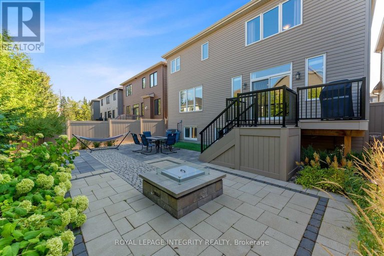 29595404/49-hawks-landing-crescent/stittsville-north/ottawa/ontario/K2S1W1_37