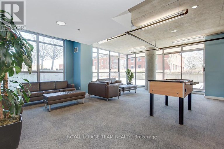 29581109/2106-179-george-street/lower-townbyward-market/ottawa/ontario/K1N1J8_29