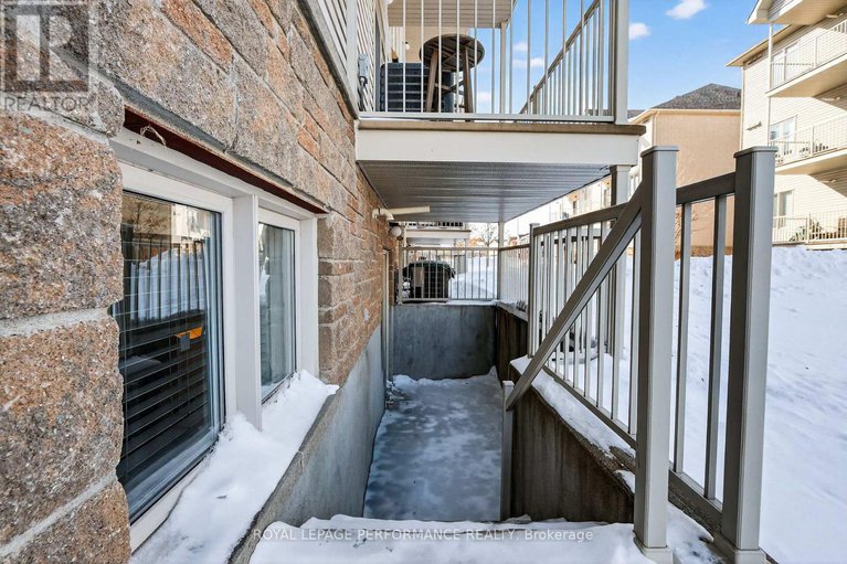 29415580/2-70-briargate-private/springridgeeast-village/ottawa/ontario/K4A0C3_43