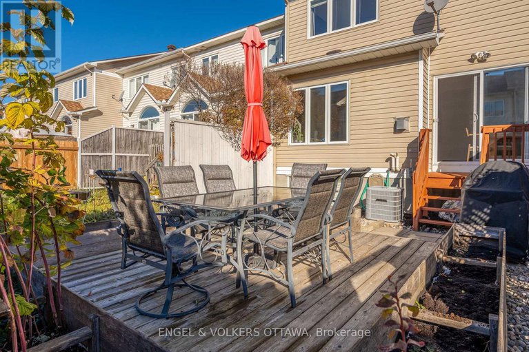 29049195/1031-capreol-street/avalon-east/ottawa/ontario/K4A4Z7_34