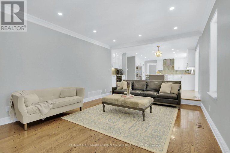 28224852/19-campfield-court/pineglencountry-place/ottawa/ontario/K2E7X8_18