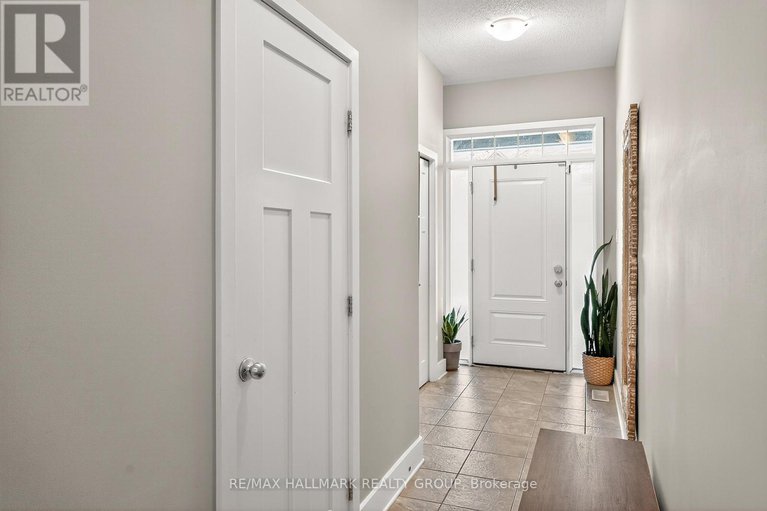 29151475/332-gracewood-crescent/blossom-parkkemp-parkfindlay-creek/ottawa/ontario/K1T0J7_5